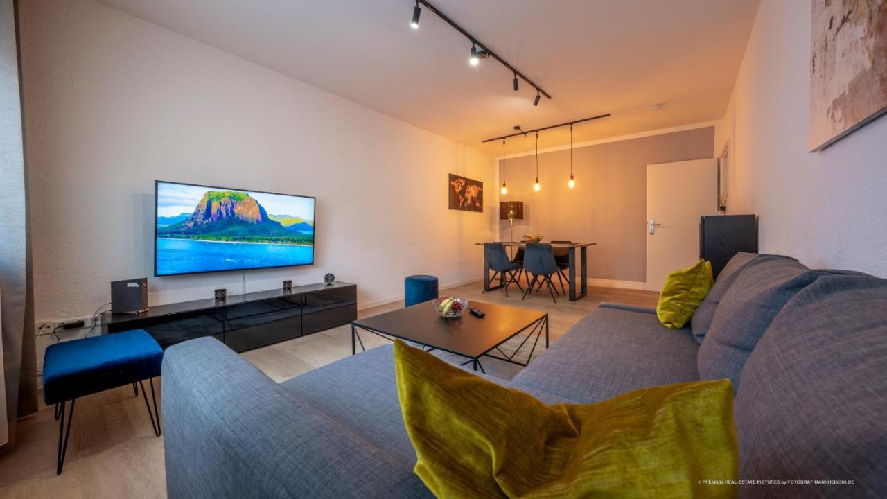 Flair: Stylisches - Netflix - Basf - Uni Mannheim Ludwigshafen am Rhein
