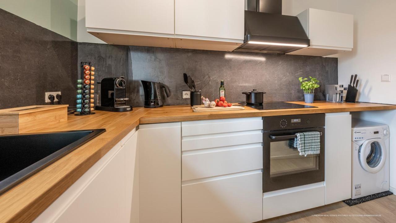 Flair: Stylisches - Netflix - Basf - Uni Mannheim *